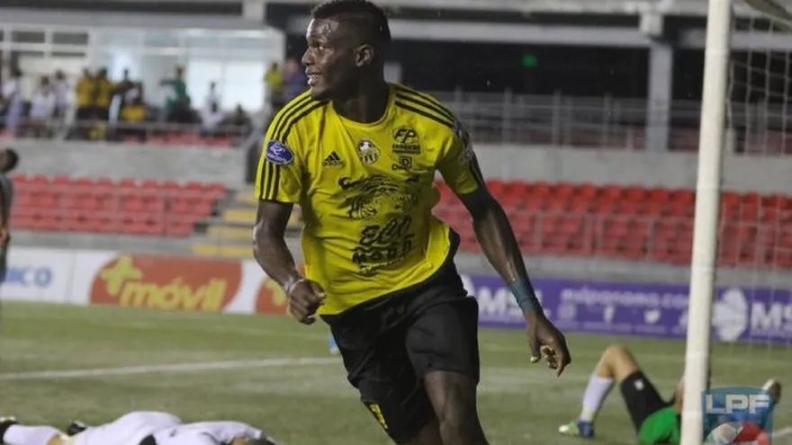 Sin discusión, José Fajardo es el mejor jugador de la jornada 10 en la LPF