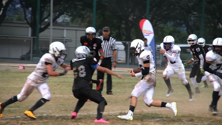 Los Brader Raiders continúan con su buena campaña en la categoría juvenil