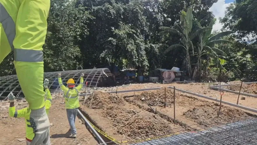 Reconstrucción de casas en Coclé.