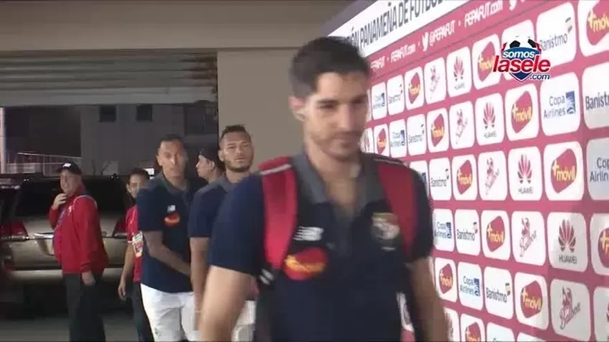 Llegada de la Sele al Rommel Fernández