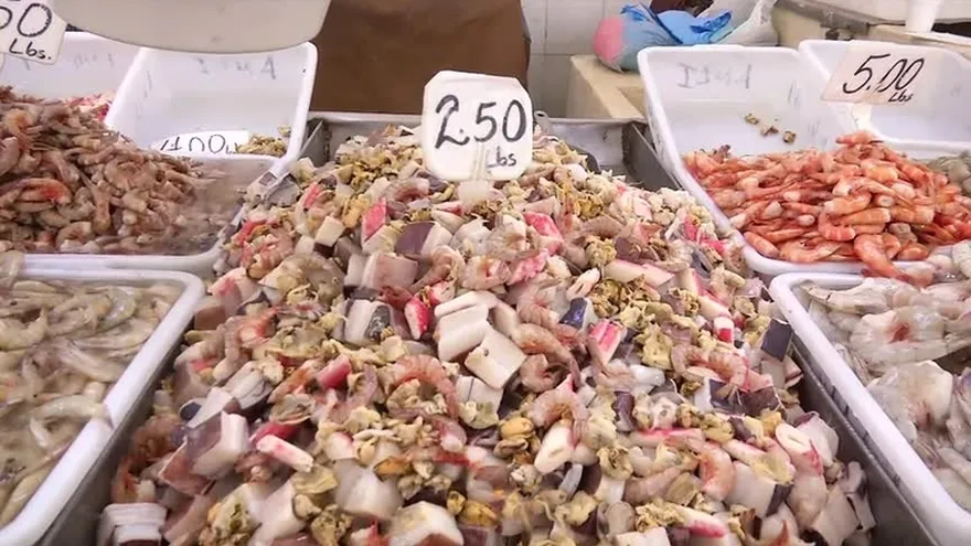Precios de los productos del mar en el Mercado de Mariscos