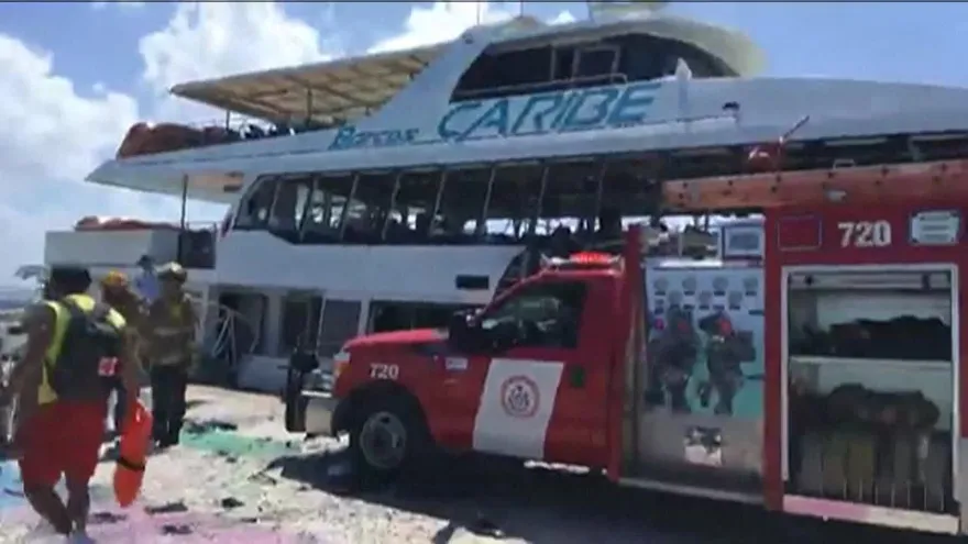 Estallido de ferri en Caribe mexicano deja 18 heridos