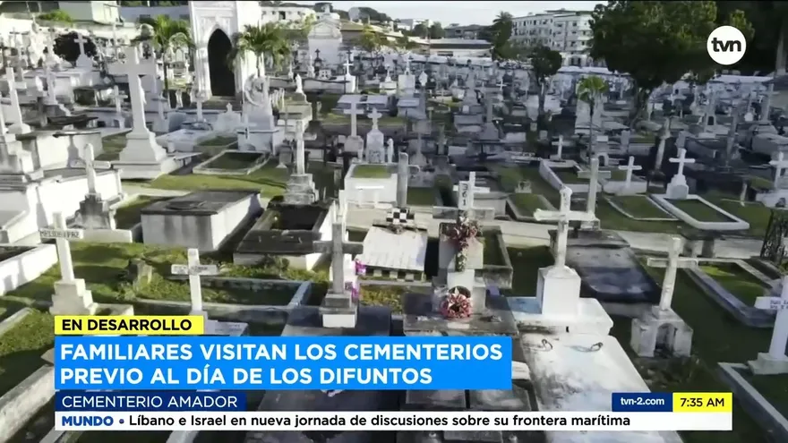Personas adelantan visitas al cementerio Amador