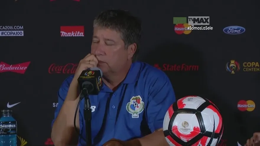 Hernán Darío Gómez en conferencia de prensa