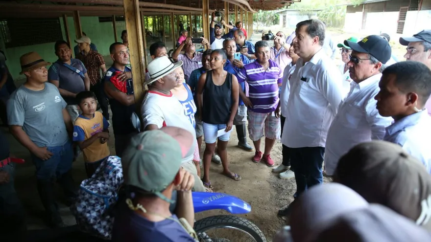 Contratan para trabajos en bananeras