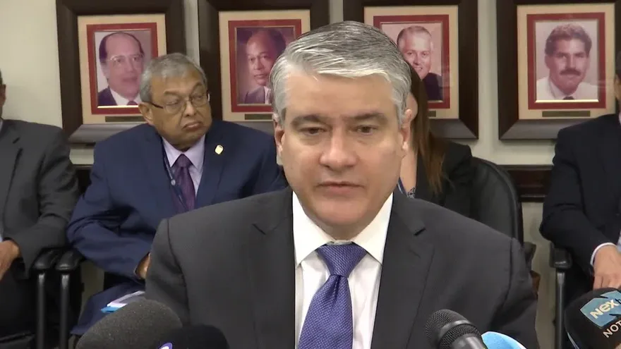 Solteros son excluidos de proyecto sobre impuesto inmueble