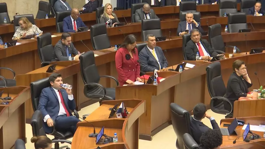 Diputados reaccionan ante la aprehensión del exdirector del Ifarhu Bernardo Meneses.