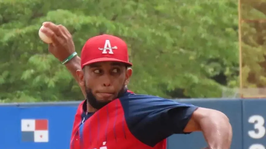 Melitón Reyes, lanzador derecho coclesano.