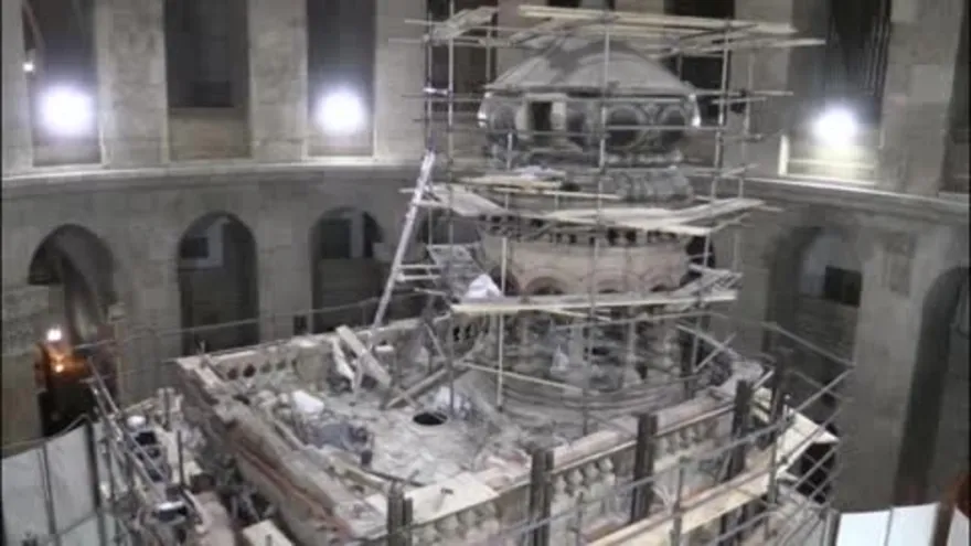 La rehabilitación que evita que la tumba de Jesús sea una "montaña de arena"