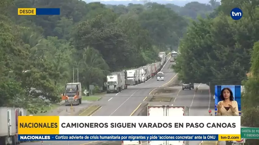 Camioneros de Centroamérica varados en la frontera de Paso Canoas