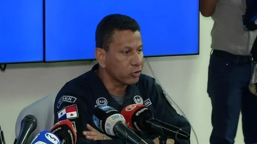 Policías bajo investigación se mantienen en libertad