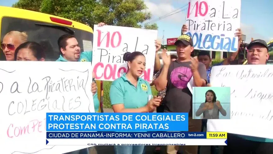 Conductores de buses colegiales protestan contra piratas
