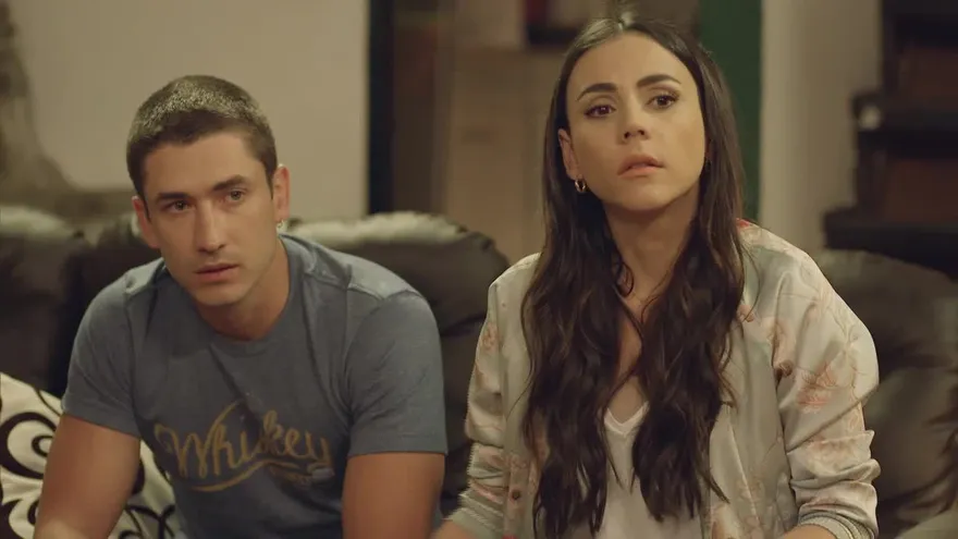 Sin Senos Sí Hay Paraíso 2 - Capítulo 27