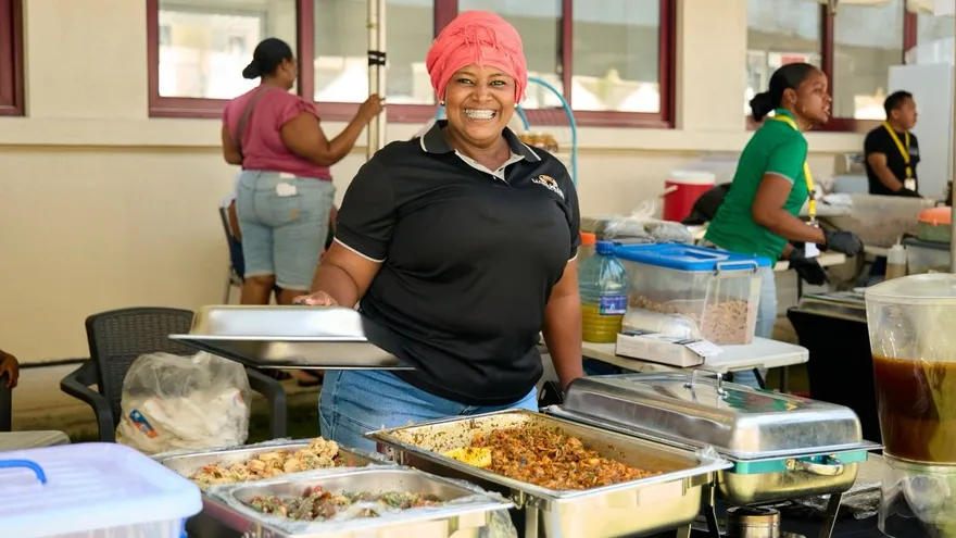 Una de las emprendoras de Sabores de Colón