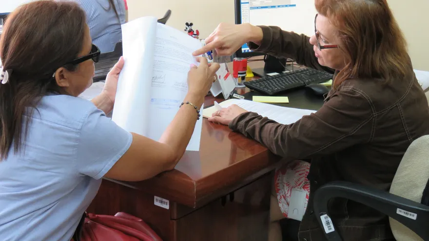 Los reclamos por problemas con compañías de electricidad siguen liderando.