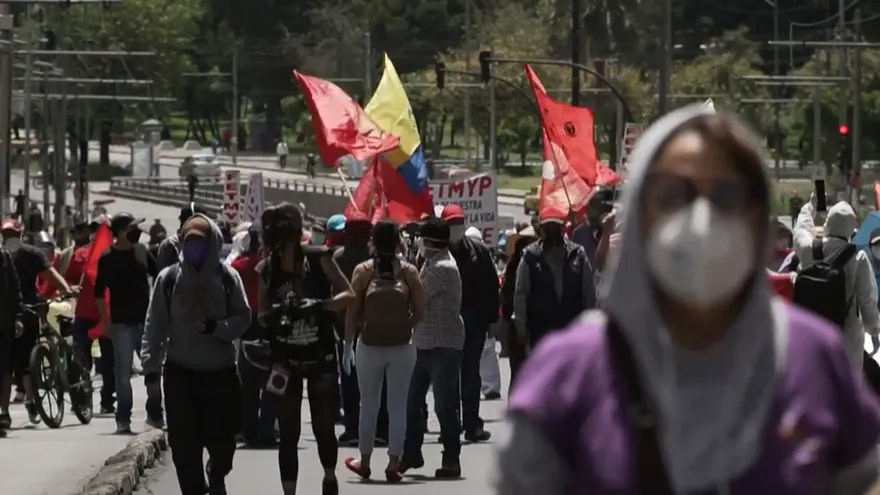 Protestan contra reformas laborales para paliar efectos de pandemia en Ecuador