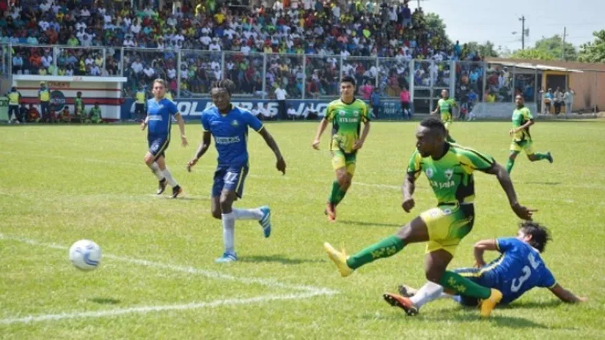 Los goles son amores para Álvaro Salazar