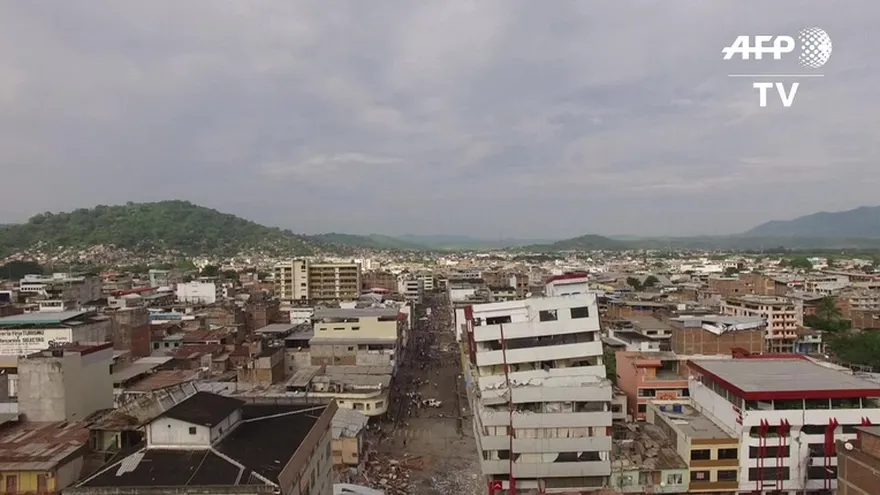 Los daños del sismo en Ecuador, a vista de drone