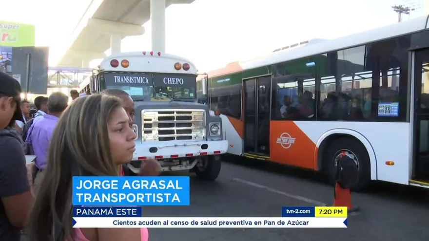 Transportistas de Panamá Este cierran calles