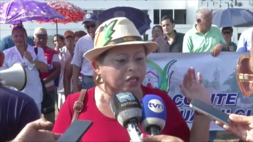 Protestan por construcción inconclusa de policlínica