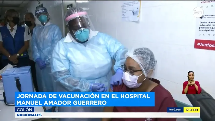 Colón también recibió dosis de vacunas