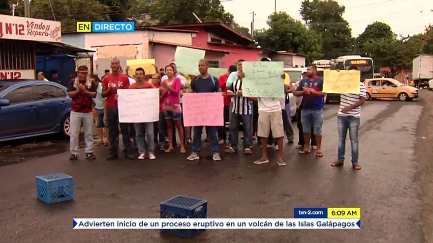 Protesta en San Isidro por mal estado de las calles