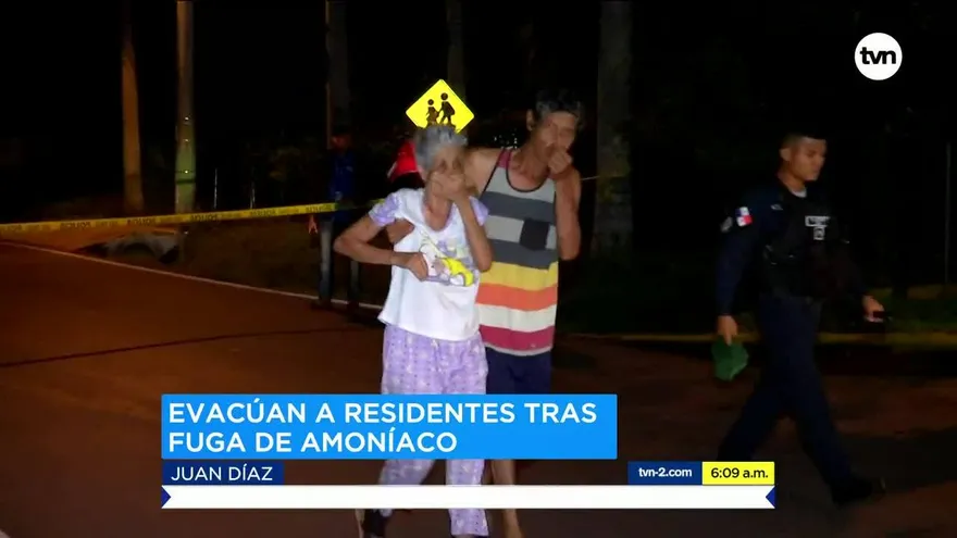 Atienden fuga de amoniaco en Juan Díaz