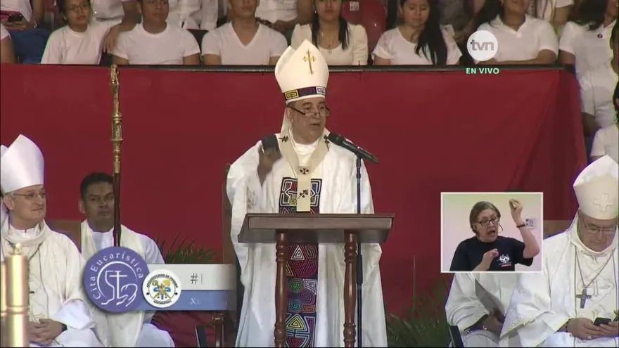 Ulloa usó la tecnología para llegar a más jóvenes durante Cita Eucarística