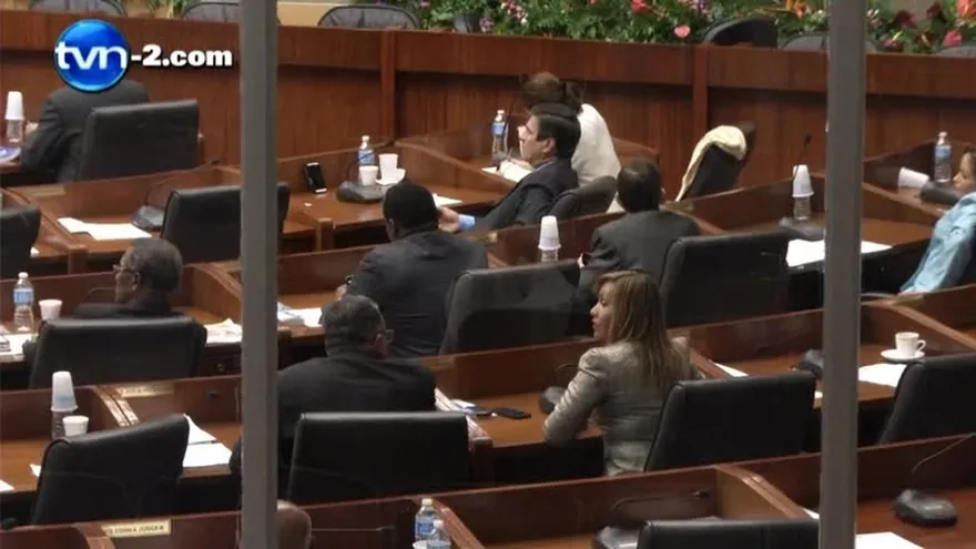 Surge primera controversia en la Asamblea