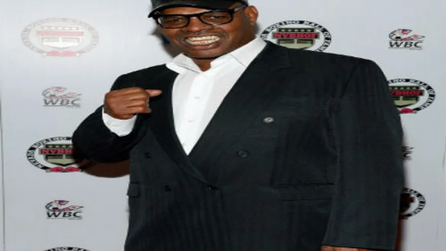 Ex-campeón Leon Spinks fue hospitalizado nuevamente