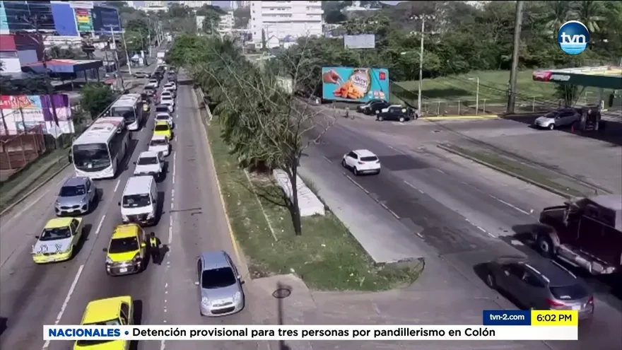 Detienen a otro taxista