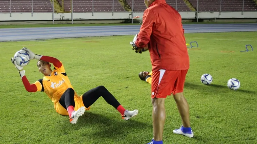 Gallego inicia este lunes nuevo microciclo de trabajo con la mira en México