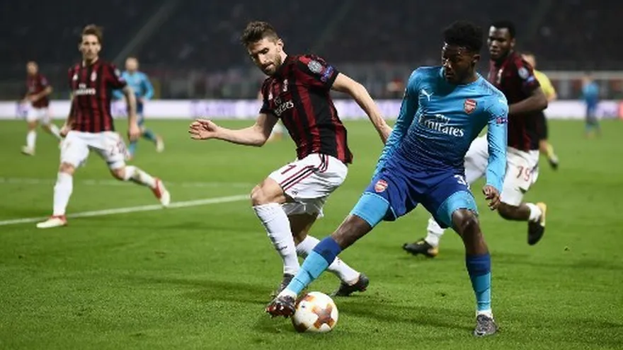 El Arsenal venció al Milan en la Europa League