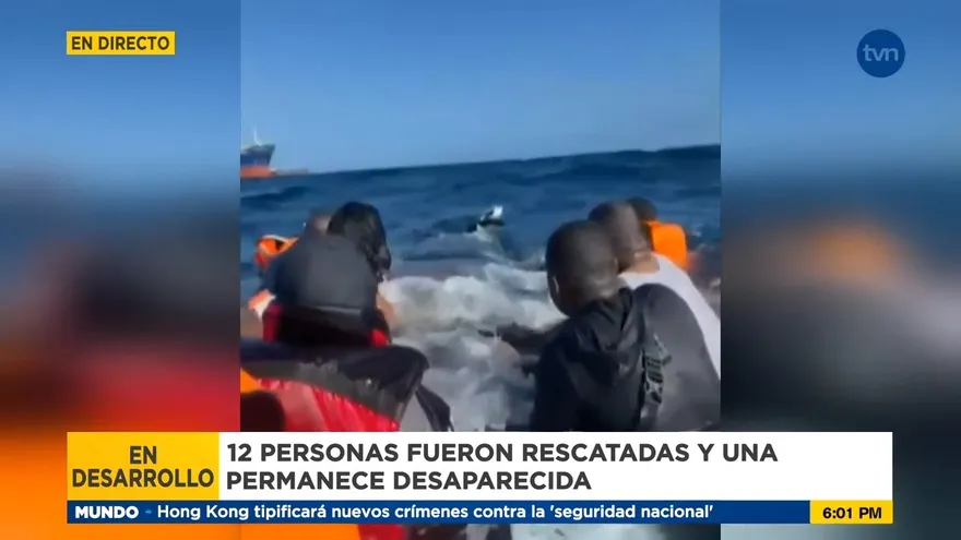 Realizan rescate de 12 personas en alta mar