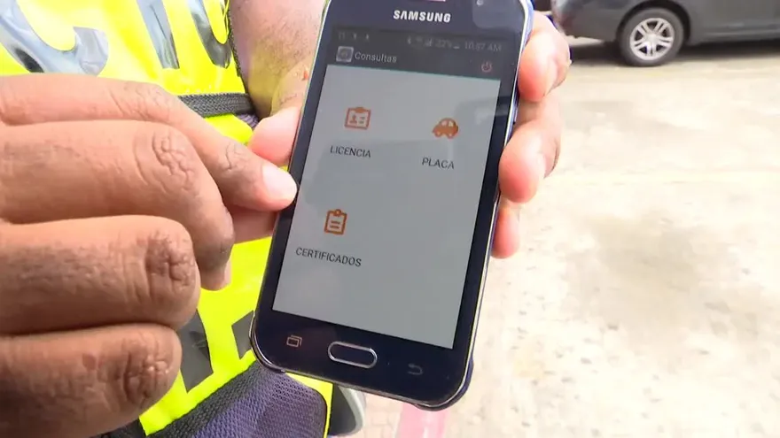 Miles de licencias de conducir restringidas por la ATTT