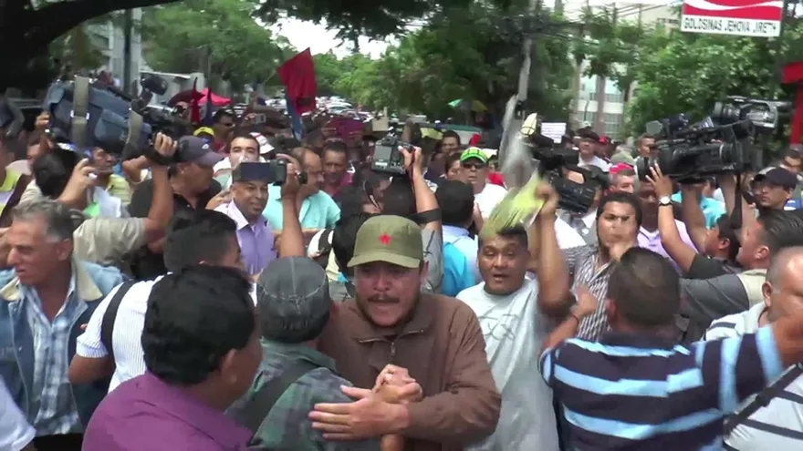 Honduras: Periodista se refugia en Comisionado de DDHH