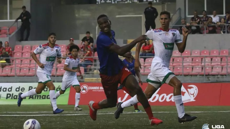 Plaza Amador y Atl. Chiriquí reparten puntos en el Maracaná