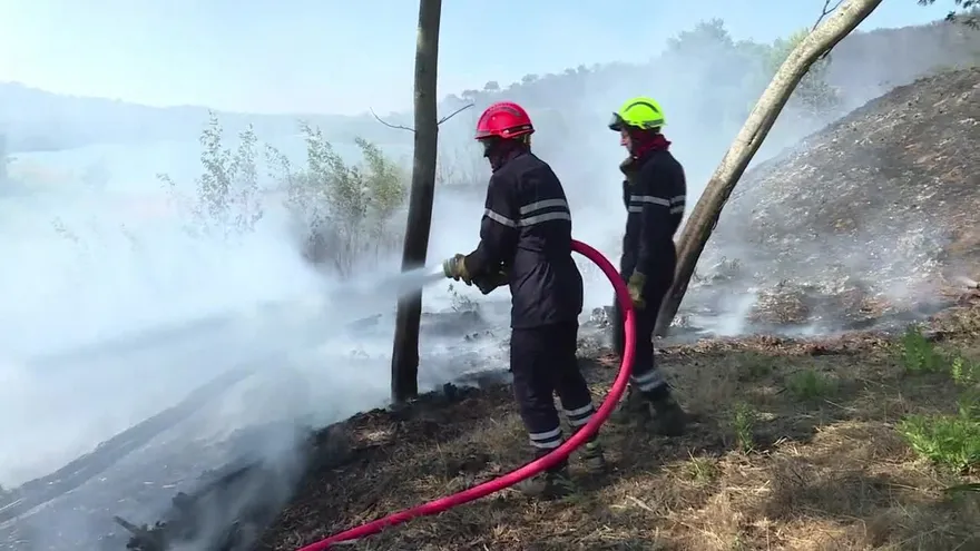 Unos 10.000 evacuados por un nuevo incendio en el sur de Francia