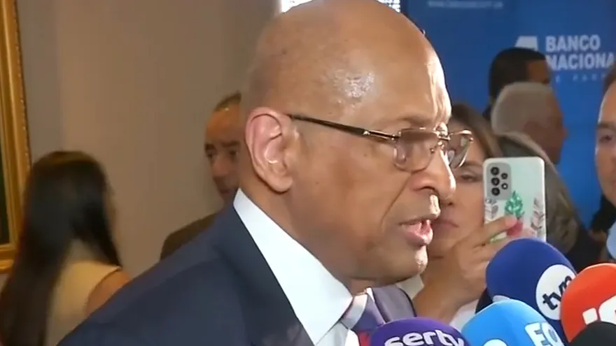 Ministro del MEF sobre uso de fondos de descentralización