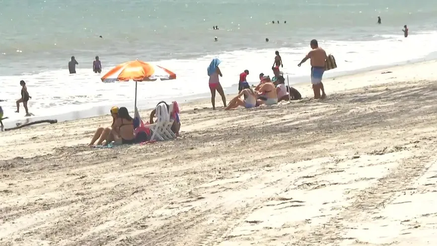 Se quejan por cobros en algunas playas del país