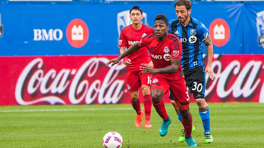 Armando Cooper, a semifinales contra el City de Tony Taylor