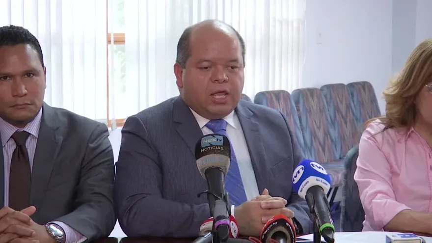 Querellantes en caso de pinchazos telefónicos están en alerta