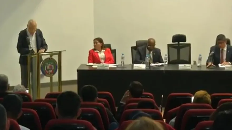 Por cuarto día, continúa participación ciudadana en discusión de contrato minero