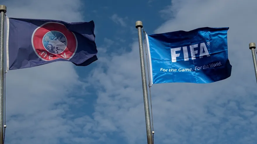 La FIFA se une a la UEFA contra el proyecto de Superliga europea