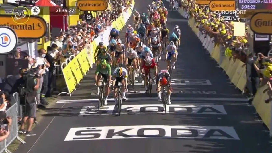 Bennett gana al esprint la décima etapa del Tour, Roglic sigue líder