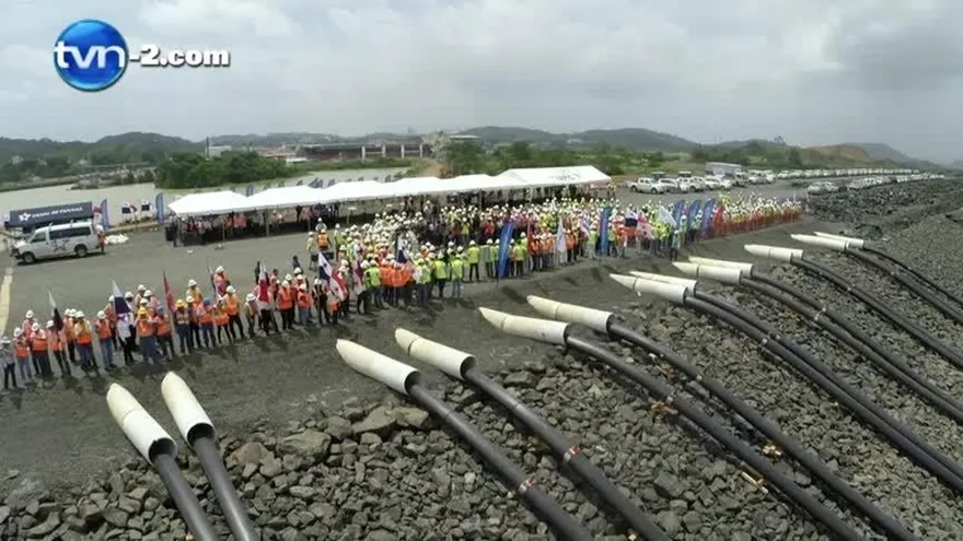 Dan inicio al llenado de las esclusas del pacífico en el proyecto de ampliación del Canal