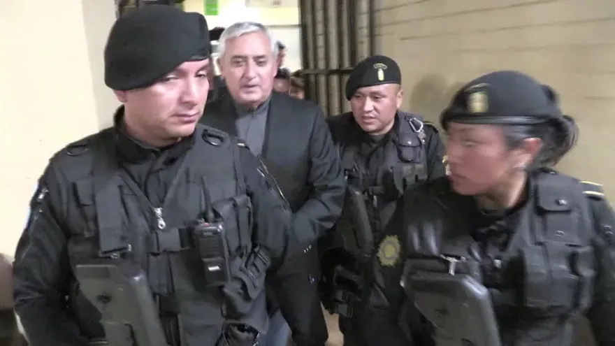 Expresidente guatemalteco Otto Pérez a juicio por corrupción