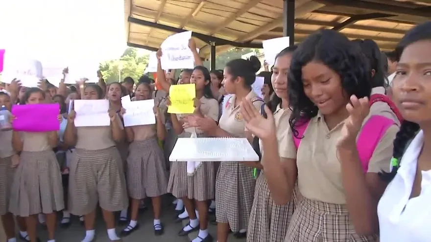 Noticiero MD 18 de mayo del 2016 - Bloque 1