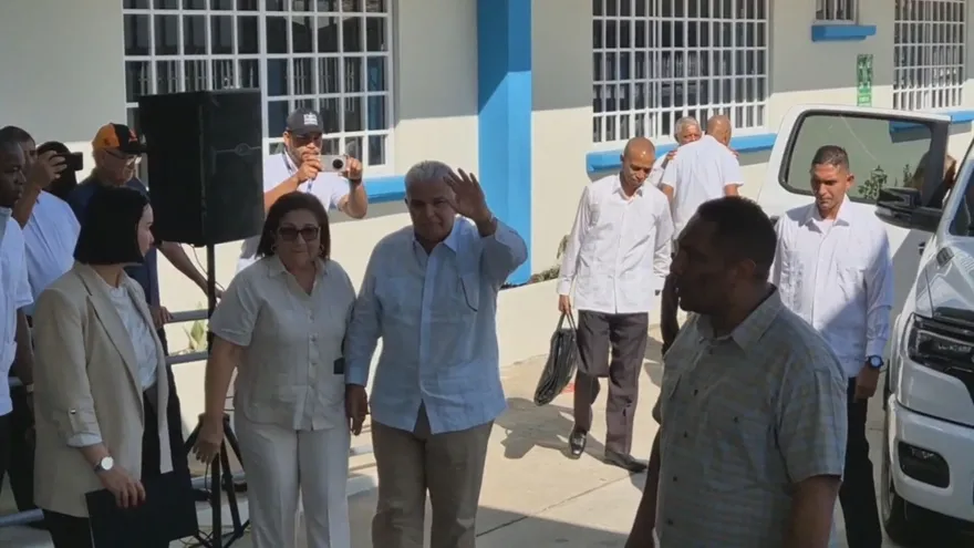 El presidente José Raúl Mulino inaugura Escuela Antonio José de Sucre en Chiriquí.