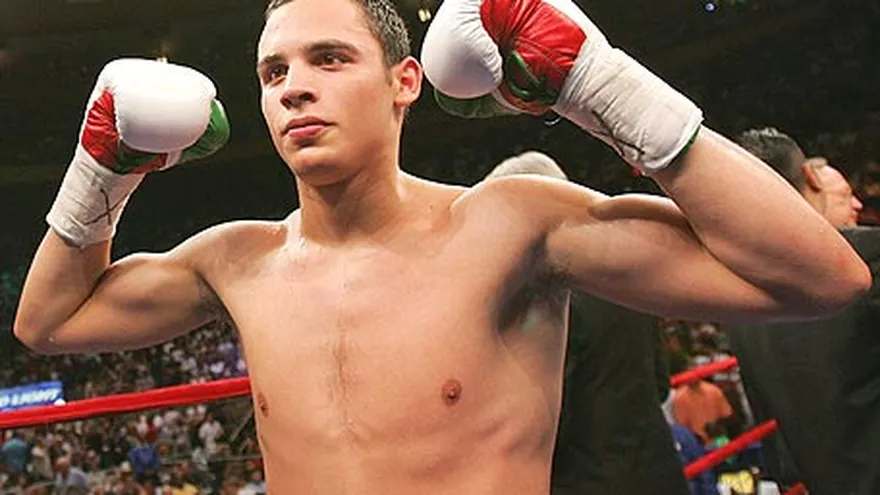 Aplazan caso de Julio César Chávez Jr. por drogas y alcohol